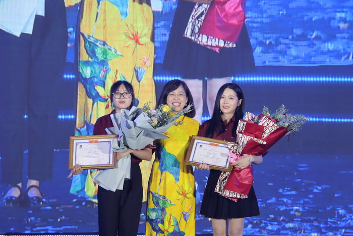 Năm 2024, Trường Đại học Nguyễn Tất Thành tiếp tục trích ngân sách 50 tỷ đồng làm quỹ học bổng dành tặng tân sinh viên. NTTU_Cong bo nguong dam bao chat luong dau vao (3).JPG