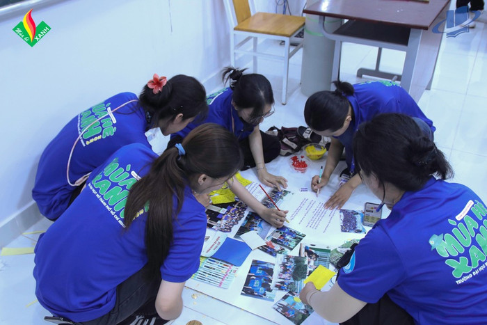 Sự phát triển lành mạnh và toàn diện về thể chất lẫn tinh thần của người học được cải thiện nhờ quá trình tham gia các hoạt động ngoại khóa, phục vụ cộng đồng, v.v. tham van tam ly.jpg