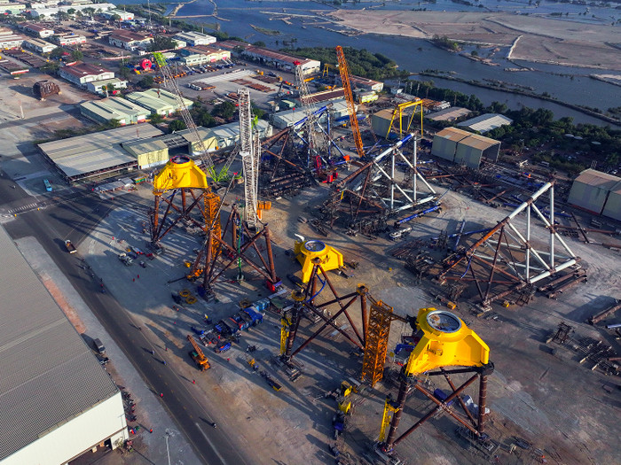 Thi công chân đế điện gió ngoài khơi. Anh 11.JPG