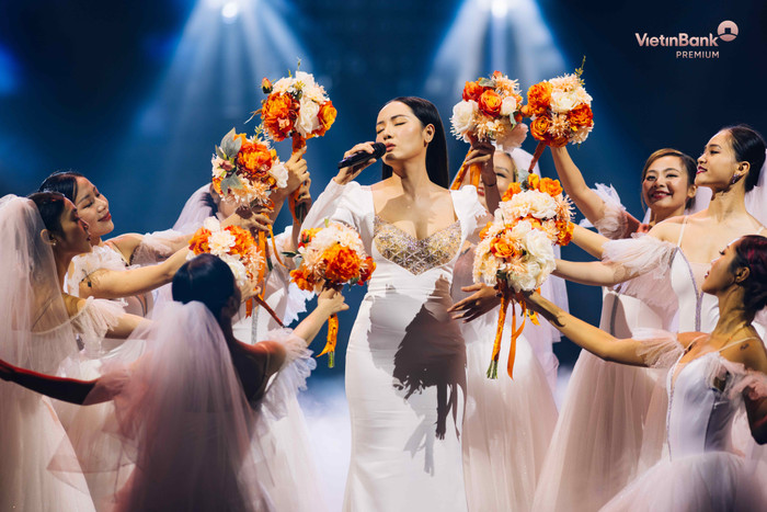 Phương Linh và những giai điệu da diết. 3 (7).jpg