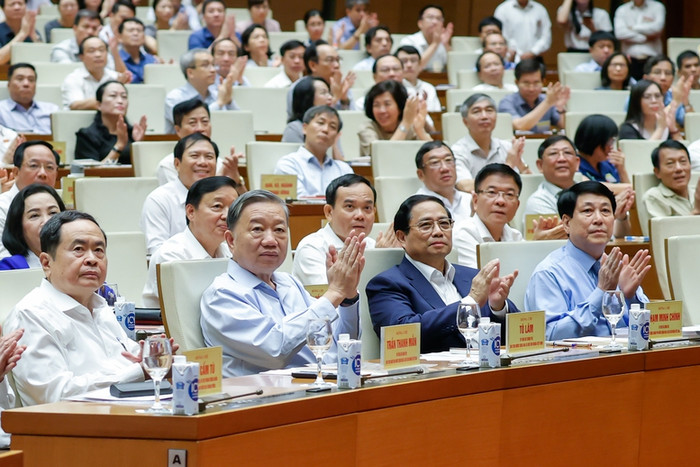 Chủ tịch nước Tô Lâm, Thủ tướng Chính phủ Phạm Minh Chính, Chủ tịch Quốc hội Trần Thanh Mẫn, Thường trực Ban Bí thư Lương Cường tham dự hội nghị. Ảnh: VGP/Nhật Bắc hn1.jpg