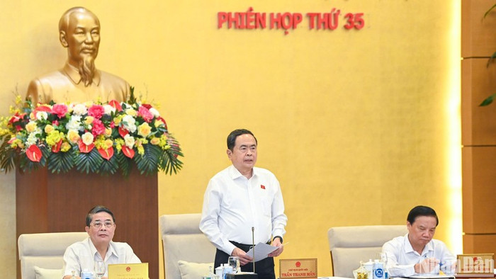 Chủ tịch Quốc hội Trần Thanh Mẫn chủ trì Phiên họp thứ 35 của Ủy ban Thường vụ Quốc hội. (Ảnh: Duy Linh) Chủ tịch Quốc hội Trần Thanh Mẫn chủ trì Phiên họp thứ 35 của Ủy ban Thường vụ Quốc hội. (Ảnh: Duy Linh)