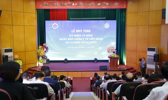 Sáng nay (01/7), Bộ Y tế đã chủ trì, phối hợp các Bộ, ngành tổ chức Lễ Mít tinh kỷ niệm 15 năm Ngày Bảo hiểm y tế Việt Nam (01/7/2009-01/7/2024). Lễ mít tinh.jpg