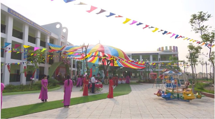 Hình ảnh chiếc đu quay tại Trường mầm non Tam Đồng (huyện Mê Linh, Hà Nội), nơi cháu A. bị gãy chân. Ảnh: Mầm non Tam Đồng. Hình ảnh chiếc đu quay tại Trường mầm non Tam Đồng (huyện Mê Linh, Hà Nội), nơi cháu A. bị gãy chân. Ảnh: Mầm non Tam Đồng.