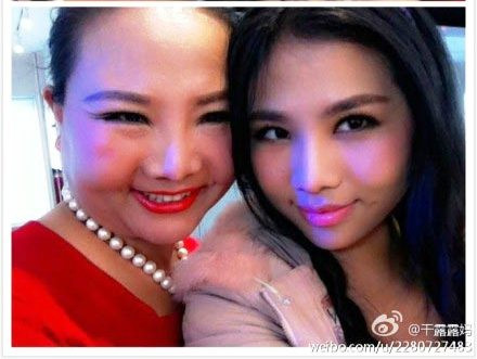 Từ dáng lông mày đến đôi mắt, khóe miệng... Từ dáng lông mày đến đôi mắt, khóe miệng...