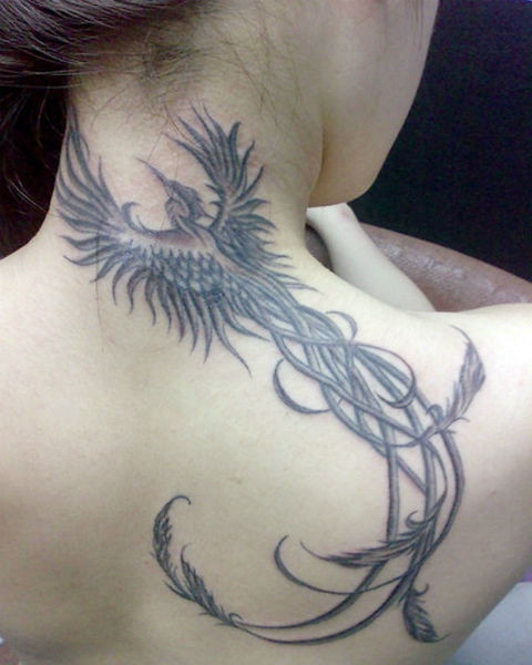 Xăm chim phượng hoàng từ gáy tới vai