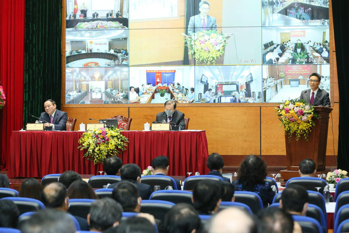 Phó Thủ tướng Vũ Đức Đam cho rằng, không chỉ trong dịch bệnh mà những truyền thống, giá trị tốt đẹp của dân tộc cần được tiếp tục duy trì, phát huy ngay cả khi đã hết dịch bệnh. Ảnh: VGP Phó Thủ tướng Vũ Đức Đam cho rằng, không chỉ trong dịch bệnh mà những truyền thống, giá trị tốt đẹp của dân tộc cần được tiếp tục duy trì, phát huy ngay cả khi đã hết dịch bệnh. Ảnh: VGP