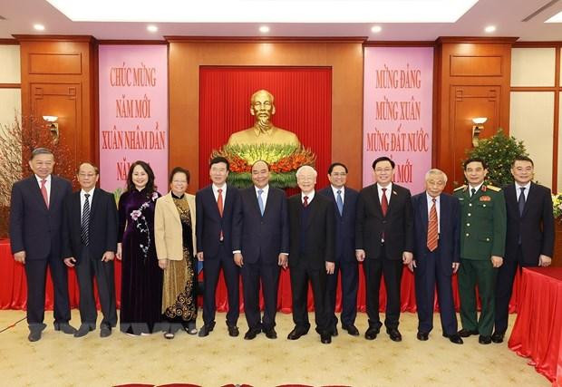 Tổng Bí thư Nguyễn Phú Trọng, Chủ tịch nước Nguyễn Xuân Phúc, Thủ tướng Chính phủ Phạm Minh Chính, Chủ tịch Quốc hội Vương Đình Huệ, Thường trực Ban Bí thư Võ Văn Thưởng với các đồng chí lãnh đạo và nguyên lãnh đạo Đảng, Nhà nước. (Ảnh: Trí Dũng/TTXVN) Tổng Bí thư Nguyễn Phú Trọng, Chủ tịch nước Nguyễn Xuân Phúc, Thủ tướng Chính phủ Phạm Minh Chính, Chủ tịch Quốc hội Vương Đình Huệ, Thường trực Ban Bí thư Võ Văn Thưởng với các đồng chí lãnh đạo và nguyên lãnh đạo Đảng, Nhà nước. (Ảnh: Trí Dũng/TTXVN)