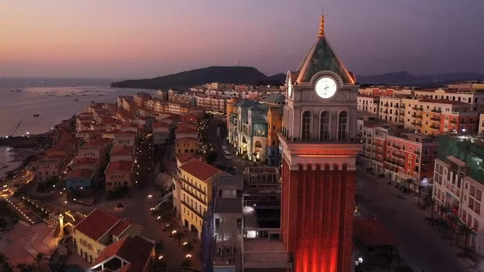 “Thị trấn Địa Trung Hải” đẹp như mơ tại Phú Quốc