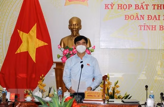 Bí thư Tỉnh ủy, Trưởng đoàn Đại biểu Quốc hội đơn vị Bình Thuận Dương Văn An phát biểu thảo luận tại tổ. (Ảnh: Nguyễn Thanh/TTXVN)