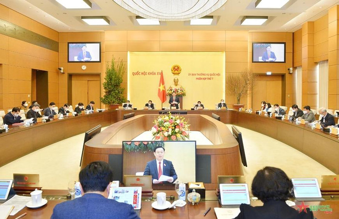 Quang cảnh phiên họp.
