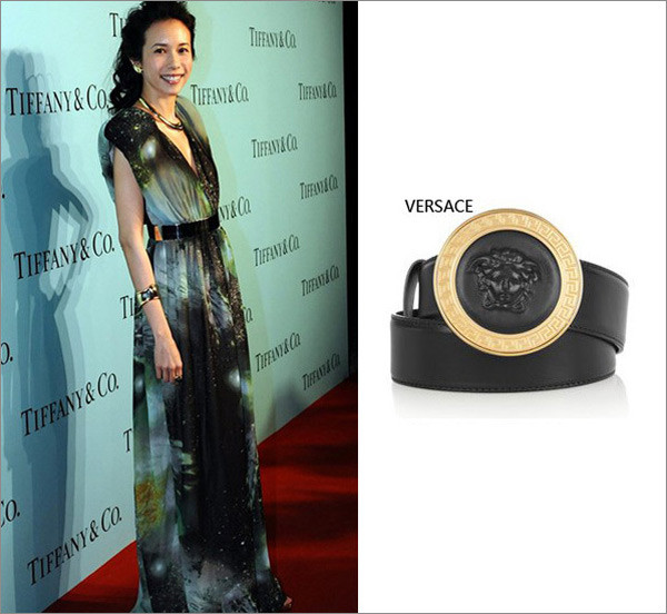 Mạc Văn Úy không có cảm giác bơi trong chiếc váy dạ hội họa tiết Dải ngân hà nhờ cố định hình dáng với thắt lưng Versace