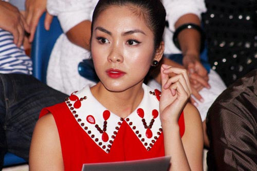 Luôn trung thành với gu ăn mặc giản dị nhưng Tăng Thanh Hà luôn thu hút mọi sự chú ý bởi vẻ ngoài chỉn chu và sang trọng