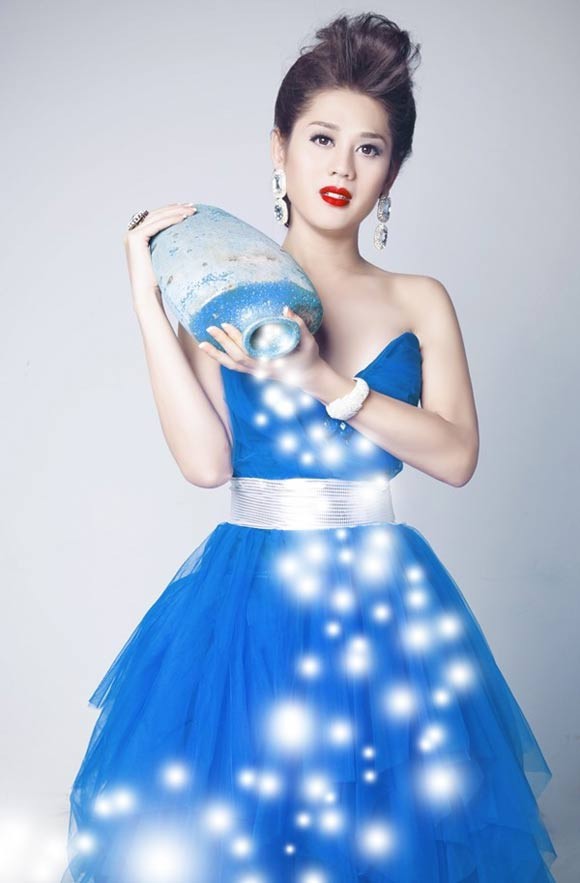 Tuy xuất hiện lung linh trong các bộ ảnh, nhan sắc ngoài đời của Lâm Chí Khanh lại gây nhiều thất vọng cho người hâm mộ. Cô vẫn sở hữu nhiều đường nét quá nam tính. Tuy xuất hiện lung linh trong các bộ ảnh, nhan sắc ngoài đời của Lâm Chí Khanh lại gây nhiều thất vọng cho người hâm mộ. Cô vẫn sở hữu nhiều đường nét quá nam tính.