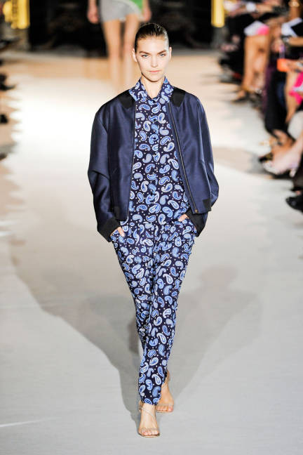 Thiết kế của thương hiệu Stella McCartney. Thiết kế của thương hiệu Stella McCartney.