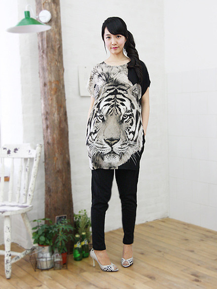 Kể cả khi bạn là một cô gái có style dịu hiền thì đang cũng là 1 item đáng để bạn thử nghiệm.