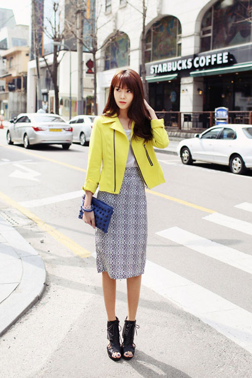 Chân váy dài qua đầu gối che được gần hết nhược điểm của bạn. Đây cũng là xu hướng váy đang được ưa chuộng mùa hè 2013