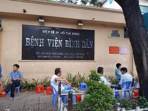 Bệnh viện Bình Dân ở đường Điện Biên Phủ, quận 3, Thành phố Hồ Chí Minh (ảnh: P.L) Bệnh viện Bình Dân ở đường Điện Biên Phủ, quận 3, Thành phố Hồ Chí Minh (ảnh: P.L)
