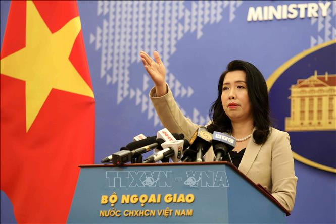 Trung Quốc nói đưa giàn khoan nước sâu Hải Dương 982 ra Biển Đông Trung Quốc nói đưa giàn khoan nước sâu Hải Dương 982 ra Biển Đông