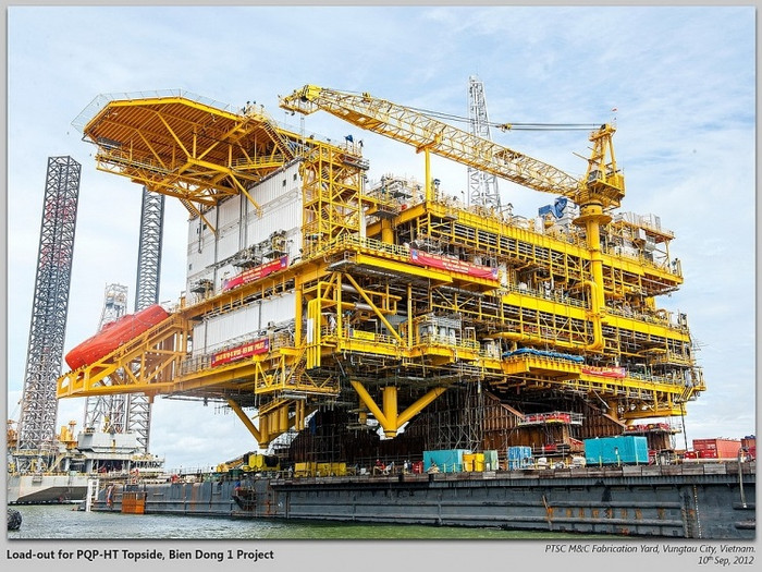 Hạ thủy khối thượng tầng giàn Công nghệ trung tâm Hải Thạch (PQP-HT) Hạ thủy khối thượng tầng giàn Công nghệ trung tâm Hải Thạch (PQP-HT)