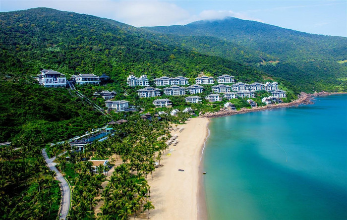 InterContinental Danang Sun Peninsula Resort liên tiếp được trao tặng những giải thưởng quốc tế danh giá. InterContinental Danang Sun Peninsula Resort liên tiếp được trao tặng những giải thưởng quốc tế danh giá.