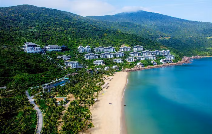 InterContinental Danang Sun Peninsula Resort liên tiếp được trao tặng những giải thưởng quốc tế danh giá.