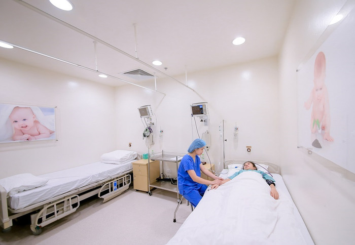 Cùng với kỹ thuật chẩn đoán rối loạn miễn dịch tại chỗ, Vinmec đã áp dụng thành công các kỹ thuật điều trị vô sinh – hiếm muộn tiên tiến giúp cải thiện tỉ lệ thành công IVF Cùng với kỹ thuật chẩn đoán rối loạn miễn dịch tại chỗ, Vinmec đã áp dụng thành công các kỹ thuật điều trị vô sinh – hiếm muộn tiên tiến giúp cải thiện tỉ lệ thành công IVF