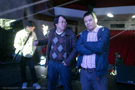 Phút đời thường mộc mạc của các thành viên ban nhạc Anh em. Gọi tên bốn mùa được hứa hẹn là bức tranh đa sắc trong âm nhạc Trịnh Công Sơn, được cô đọng lại, tinh tế và sâu lắng.