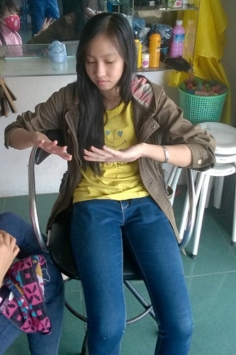 Khi rời khỏi nhà, My mặc áo khoác và quần jean như mô tả trong ảnh này (ảnh: tư liệu gia đình) Khi rời khỏi nhà, My mặc áo khoác và quần jean như mô tả trong ảnh này (ảnh: tư liệu gia đình)