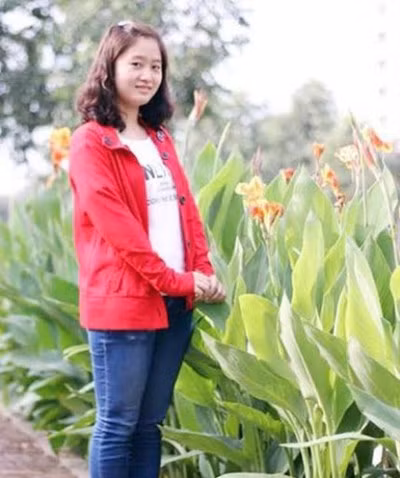 Lê Thị Hà Phương, một trong số hai nữ sinh đang mất tích bí hiểm chưa có thông tin (Ảnh tư liệu) Lê Thị Hà Phương, một trong số hai nữ sinh đang mất tích bí hiểm chưa có thông tin (Ảnh tư liệu)