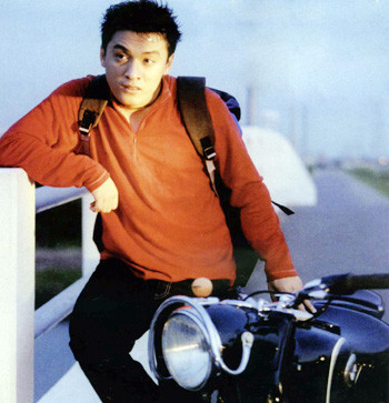 Anh tiêu Lam Trường thời mới nổi tiếng với vẻ đẹp giản đơn và lịch lãm Anh tiêu Lam Trường thời mới nổi tiếng với vẻ đẹp giản đơn và lịch lãm