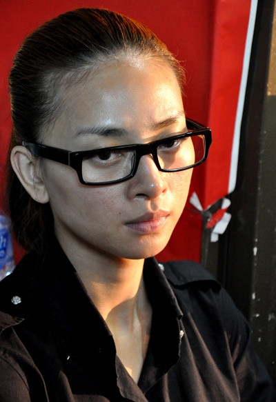 Đả nữ Ngô Thanh Vân luôn là một trong những ngôi sao thường xuyên trưng mặt mộc, và cô cũng nhận được rất nhiều lời khen ngợi từ vẻ trẻ trung và khỏe khoắn của mình. Song, đôi lúc, người ta cũng lo lắng cho nhan sắc của cô vì những lỗ chân lông to và đầy mụn đỏ như thế này. Đả nữ Ngô Thanh Vân luôn là một trong những ngôi sao thường xuyên trưng mặt mộc, và cô cũng nhận được rất nhiều lời khen ngợi từ vẻ trẻ trung và khỏe khoắn của mình. Song, đôi lúc, người ta cũng lo lắng cho nhan sắc của cô vì những lỗ chân lông to và đầy mụn đỏ như thế này.