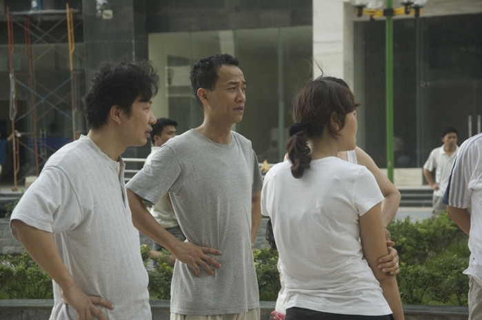 Một số cư dân đặt câu hỏi, mới chiều hôm thứ 7, một hộ gia đình kho cá bị cháy, có khói, còi báo động đá rú ầm lên vậy mà, khi đám cháy, với khói nghi ngút như vậy xảy ra tại quán ăn Ngon thì còi báo cháy lại không hoạt động và chỉ kêu khi người dân biết tin, kéo xuống khu vực tầng 1 yêu cầu làm rõ? Một số cư dân đặt câu hỏi, mới chiều hôm thứ 7, một hộ gia đình kho cá bị cháy, có khói, còi báo động đá rú ầm lên vậy mà, khi đám cháy, với khói nghi ngút như vậy xảy ra tại quán ăn Ngon thì còi báo cháy lại không hoạt động và chỉ kêu khi người dân biết tin, kéo xuống khu vực tầng 1 yêu cầu làm rõ?