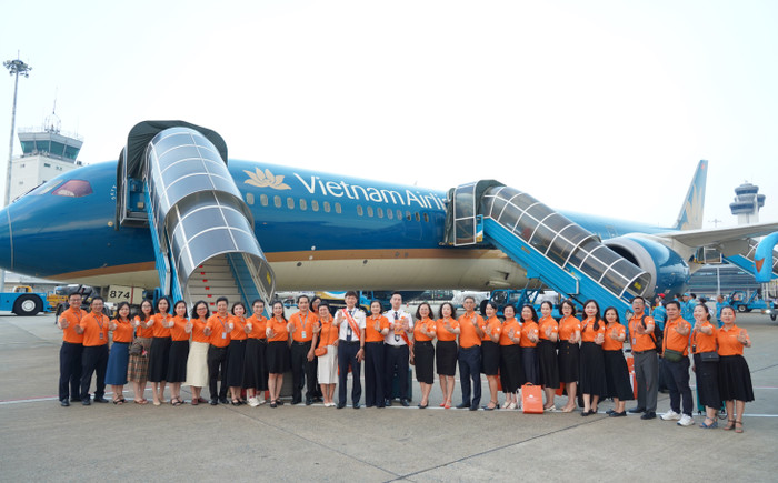 Vietnam Airlines đã tích cực hưởng ứng chiến dịch toàn cầu “Thế giới Tô Cam” của Liên Hợp Quốc với chương trình thường niên “Chuyến bay Tô Cam” kể từ năm 2022. Ảnh 4_ Vietnam Airlines đã tích cực hưởng ứng chiến dịch toàn cầu “Thế giới Tô Cam” của Liên Hợp Quốc với chương trình thường niên “Chuyến bay Tô Cam” kể từ năm 2022.jpeg