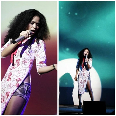 .. cứ đà này, cả "thảm họa áo dài" Mai Khôi cũng phải chào thua "đóa hoa dại" Đồng Lan. .. cứ đà này, cả "thảm họa áo dài" Mai Khôi cũng phải chào thua "đóa hoa dại" Đồng Lan.