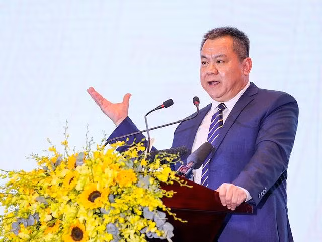 Ông Nguyễn Tâm Tiến, Tổng Giám đốc Trung Nam Group phát biểu ý kiến tại Diễn đàn - Ảnh: VGP/Nhật Bắc