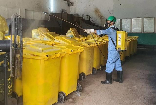 Bảo đảm việc xử lý chất thải y tế đáp ứng yêu cầu về môi trường theo quy định. Bảo đảm việc xử lý chất thải y tế đáp ứng yêu cầu về môi trường theo quy định.