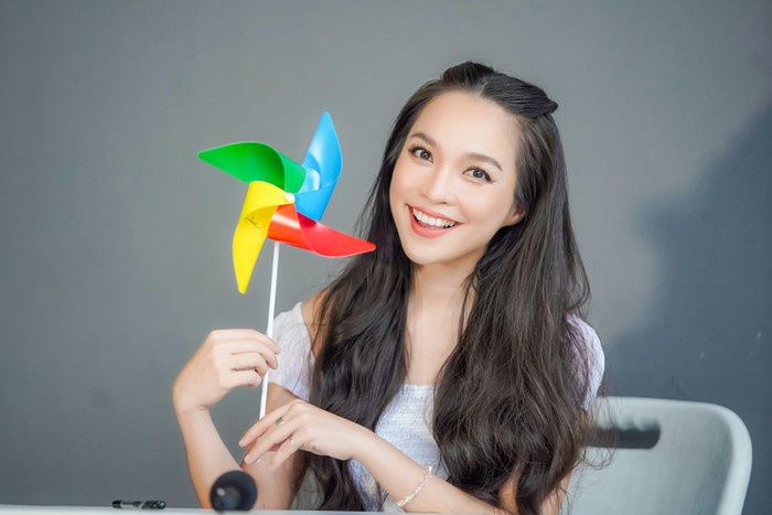 Ca sĩ Hiền Thục nhắn nhủ tới khán giả: “Hãy luôn yêu thương cha mẹ khi còn có cơ hội” Ca sĩ Hiền Thục nhắn nhủ tới khán giả: “Hãy luôn yêu thương cha mẹ khi còn có cơ hội”