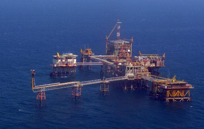 Ngành dầu khí còn đóng góp quan trọng trong bảo đảm an ninh năng lượng quốc gia, góp phần đảm an ninh quốc phòng trên biển và đối ngoại.