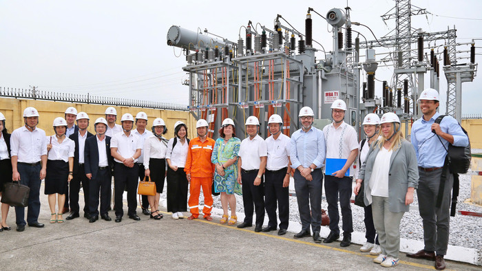 06_Một số hình ảnh tại chương trình thăm và làm việc của đoàn công tác cấp cao của Chính phủ CHLB Đức với EVNNPC.jpg