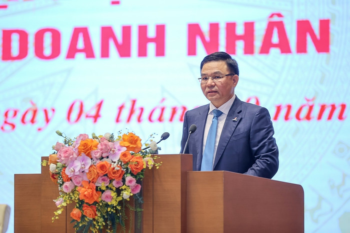 Ông Lê Mạnh Hùng, Chủ tịch Hội đồng thành viên Tập đoàn Dầu khí quốc gia Việt Nam (PVN): Doanh nghiệp Nhà nước đóng góp lớn cho nền kinh tế. Ảnh VGP/Nhật Bắc Ông Lê Mạnh Hùng, Chủ tịch Hội đồng thành viên Tập đoàn Dầu khí quốc gia Việt Nam (PVN): Doanh nghiệp Nhà nước đóng góp lớn cho nền kinh tế. Ảnh VGP/Nhật Bắc