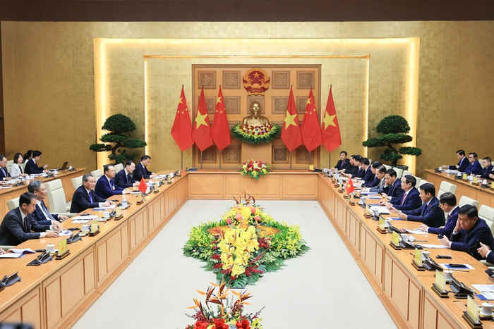 Hai Thủ tướng nhất trí triển khai hiệu quả các nhận thức chung của Lãnh đạo cấp cao nhất của hai Đảng, hai nước; tiếp tục củng cố tin cậy chính trị, duy trì thường xuyên gặp gỡ cấp cao và các cấp. Ảnh: VGP/Nhật Bắc Hai Thủ tướng nhất trí triển khai hiệu quả các nhận thức chung của Lãnh đạo cấp cao nhất của hai Đảng, hai nước; tiếp tục củng cố tin cậy chính trị, duy trì thường xuyên gặp gỡ cấp cao và các cấp. Ảnh: VGP/Nhật Bắc
