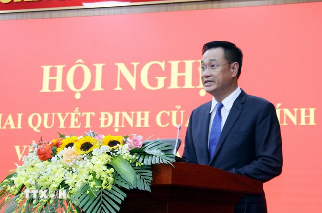 Đồng chí Lê Ngọc Quang, Bí thư Tỉnh ủy Quảng Bình, phát biểu nhận nhiệm vụ. (Ảnh: Tá Chuyên/TTXVN) Đồng chí Lê Ngọc Quang, Bí thư Tỉnh ủy Quảng Bình, phát biểu nhận nhiệm vụ. (Ảnh: Tá Chuyên/TTXVN)
