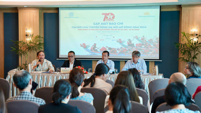 Giải Bơi chải Thuyền rồng Hà Nội mở rộng năm 2024 là hoạt động thể thao thiết thực chào mừng Kỷ niệm 70 năm Ngày Giải phóng Thủ đô. 1. Giải Bơi chải Thuyền rồng Hà Nội mở rộng năm 2024 là hoạt động thể thao thiết thực chào mừng Kỷ niệm 70 năm Ngày Giải phóng Thủ đô.JPG