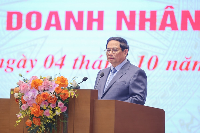 Thủ tướng khẳng định Đảng, Nhà nước, Chính phủ luôn trân trọng hoan nghênh, chào đón các nhà doanh nhân Việt Nam - những người đầy tài năng, tâm huyết, có ý thức sâu sắc và đúng đắn về trách nhiệm then chốt, vai trò tiên phong của mình trong góp phần thúc đẩy phát triển kinh tế - xã hội. Ảnh: VGP/Nhật Bắc Thủ tướng khẳng định Đảng, Nhà nước, Chính phủ luôn trân trọng hoan nghênh, chào đón các nhà doanh nhân Việt Nam - những người đầy tài năng, tâm huyết, có ý thức sâu sắc và đúng đắn về trách nhiệm then chốt, vai trò tiên phong của mình trong góp phần thúc đẩy phát triển kinh tế - xã hội. Ảnh: VGP/Nhật Bắc