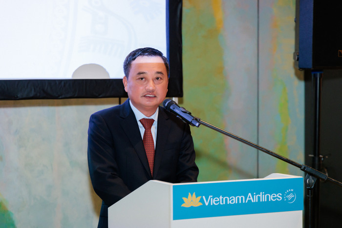 Ông Lê Đức Cảnh - Phó Tổng Giám đốc Vietnam Airlines phát biểu tại sự kiện. Ảnh 1. Ông Lê Đức Cảnh - PTGĐ Vietnam Airlines phát biểu tại sự kiện.jpg