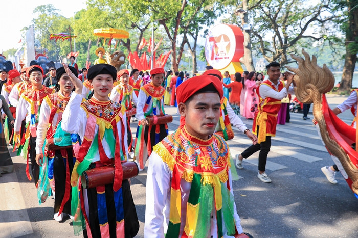 Ảnh: VGP/Nhật Bắc Thủ tướng Phạm Minh Chính dự 'Ngày hội Văn hóa vì hòa bình' của Hà Nội- Ảnh 21.