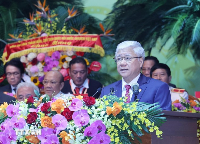 Ông Đỗ Văn Chiến, Chủ tịch Ủy ban Trung ương Mặt trận Tổ quốc Việt Nam, thay mặt Đoàn Chủ tịch trình bày Diễn văn khai mạc Đại hội. (Ảnh: TTXVN) Ông Đỗ Văn Chiến, Chủ tịch Ủy ban Trung ương Mặt trận Tổ quốc Việt Nam, thay mặt Đoàn Chủ tịch trình bày Diễn văn khai mạc Đại hội. (Ảnh: TTXVN)