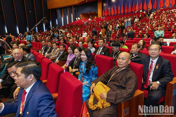 Các đại biểu tại phiên bế mạc Đại hội. Các đại biểu tại phiên bế mạc Đại hội.