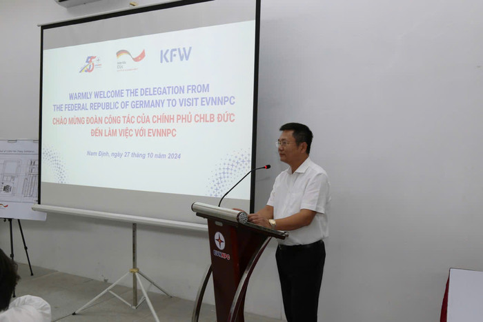 Ông Trần Minh Dũng - Phó Tổng Giám đốc EVNNPC phát biểu tại buổi làm việc. 02_Ông Trần Minh Dũng - Phó Tổng Giám đốc EVNNPC phát biểu tại buổi làm việc.jpg